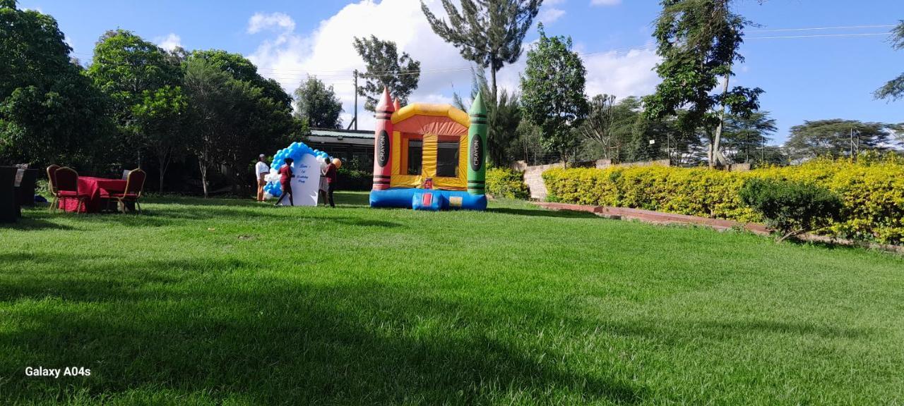 Esikar Gardens Hotel Narok Exteriör bild