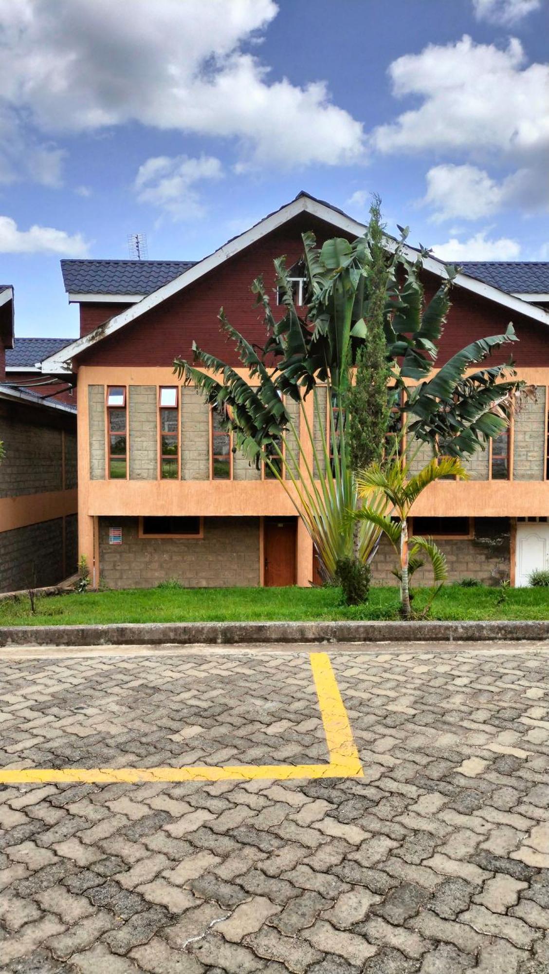 Esikar Gardens Hotel Narok Exteriör bild