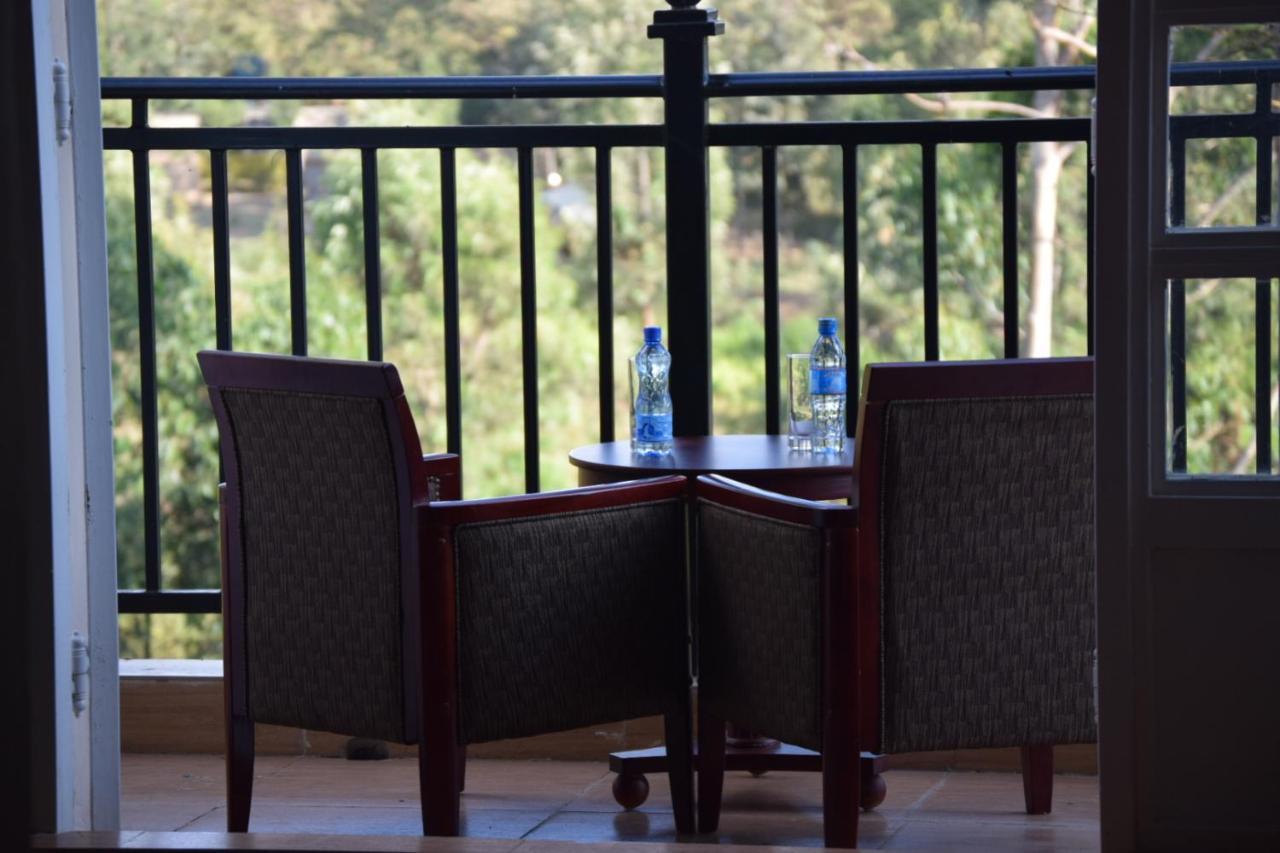 Esikar Gardens Hotel Narok Exteriör bild