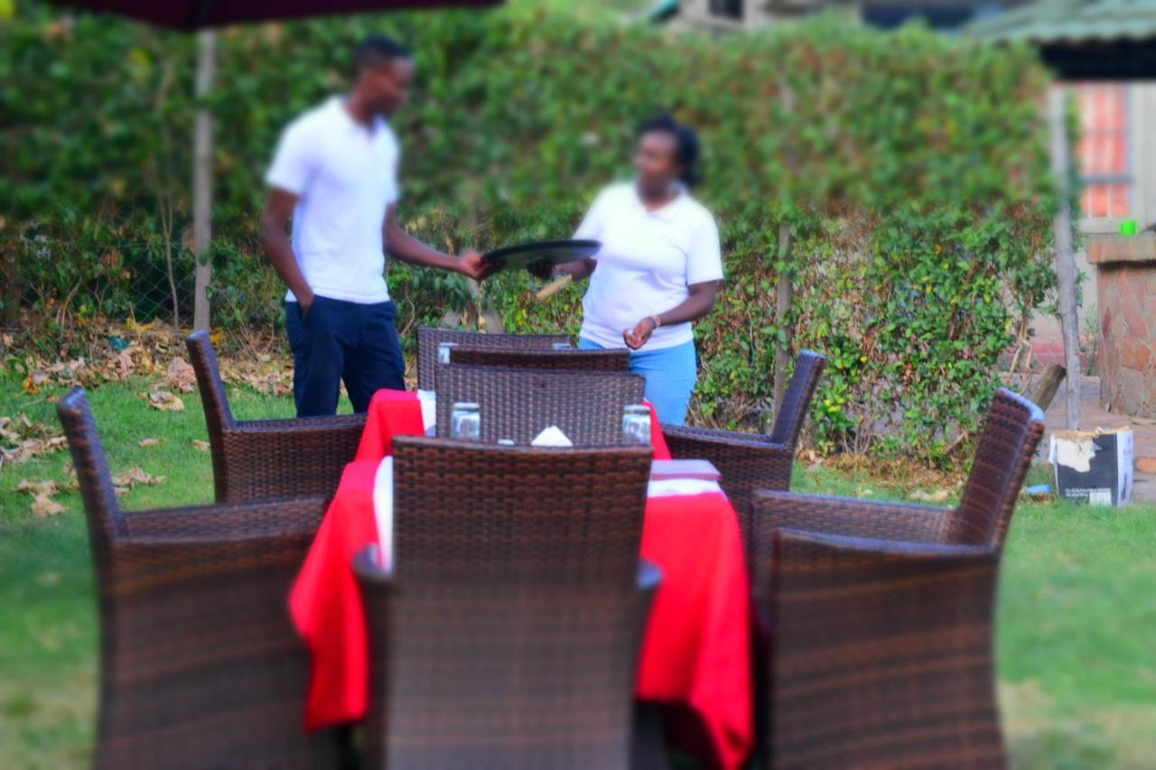 Esikar Gardens Hotel Narok Exteriör bild