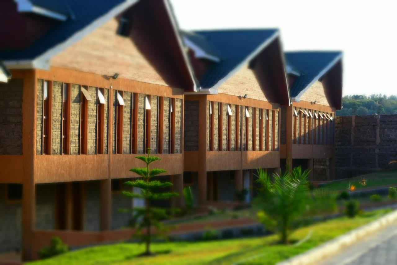 Esikar Gardens Hotel Narok Exteriör bild