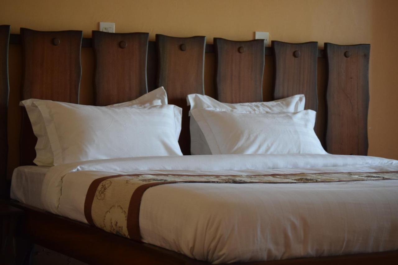 Esikar Gardens Hotel Narok Exteriör bild