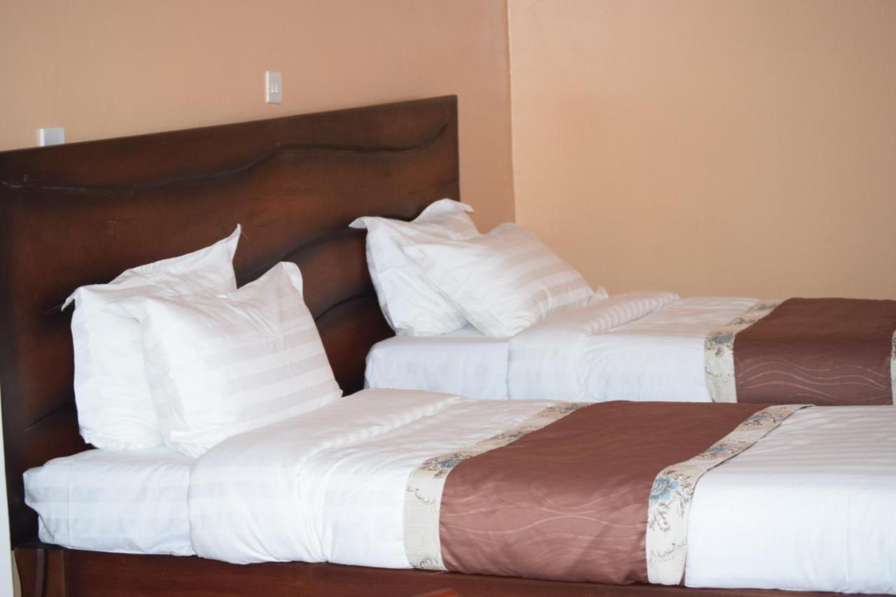 Esikar Gardens Hotel Narok Exteriör bild