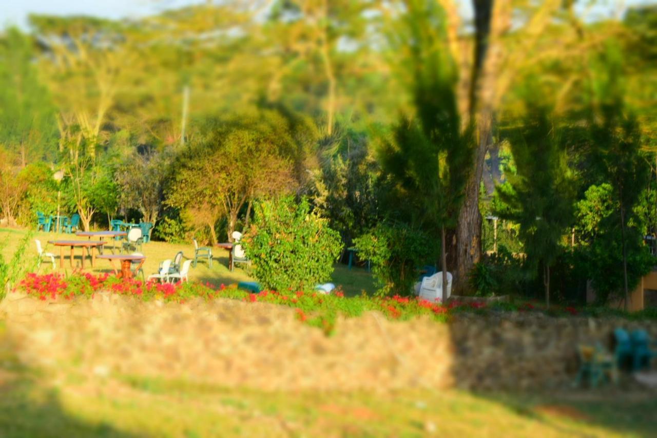 Esikar Gardens Hotel Narok Exteriör bild