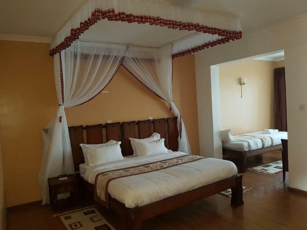 Esikar Gardens Hotel Narok Exteriör bild